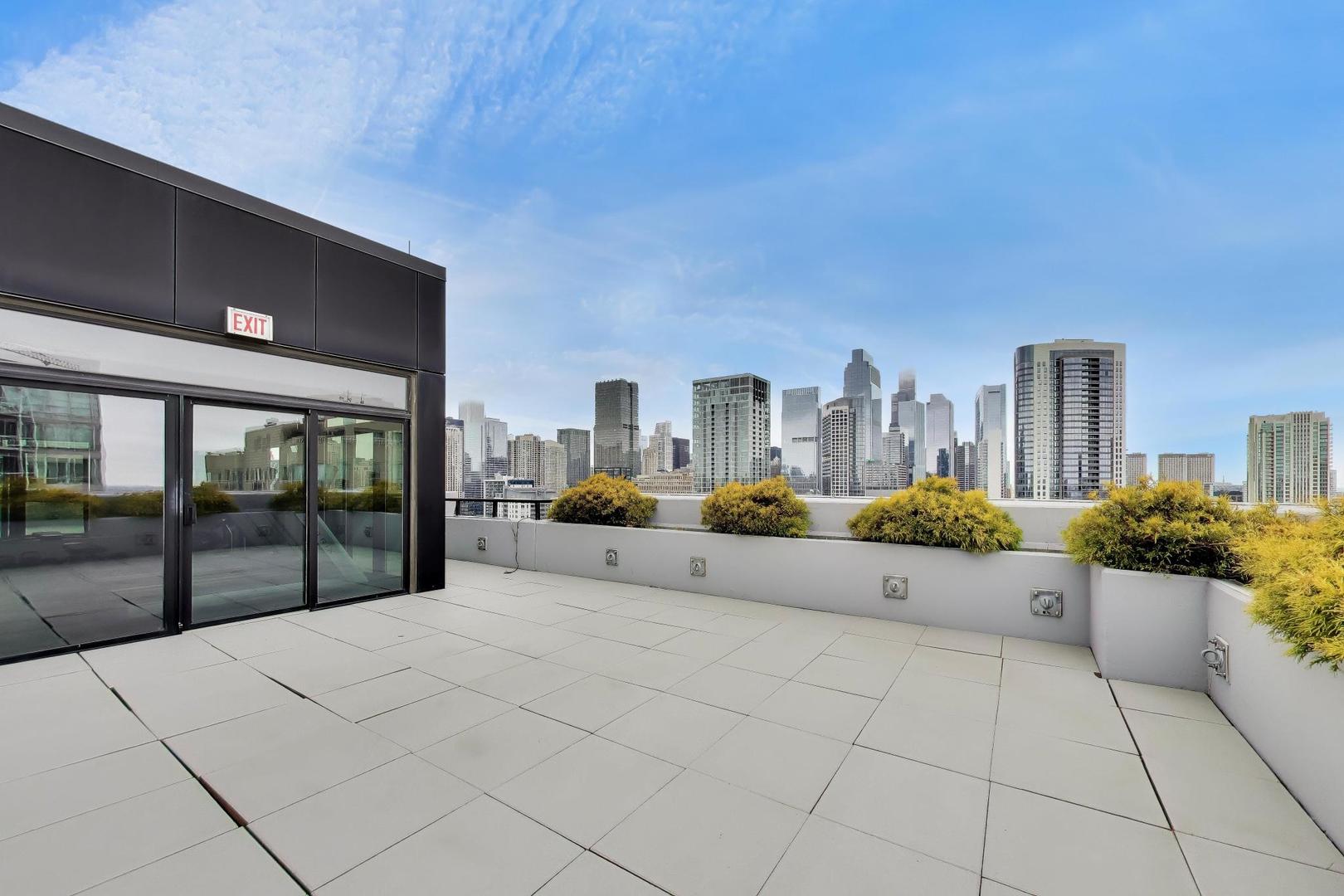 435 W Erie Street Unit: 1508
