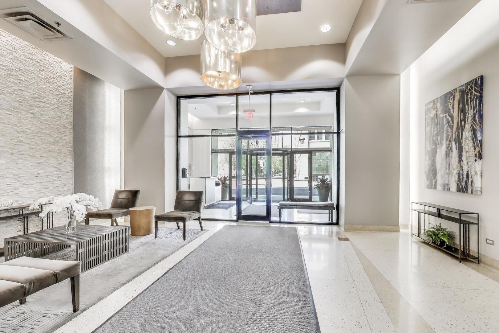 435 W Erie Street Unit: 1508