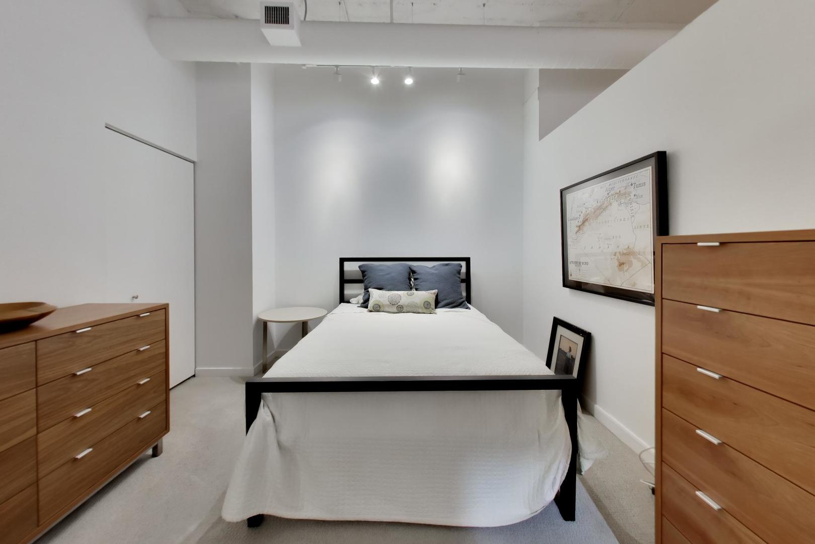 333 W Hubbard Street Unit: 209