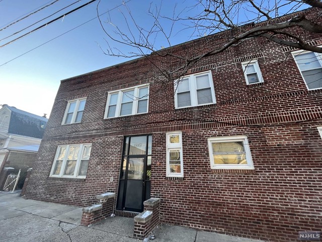 32-34 Halstead Street