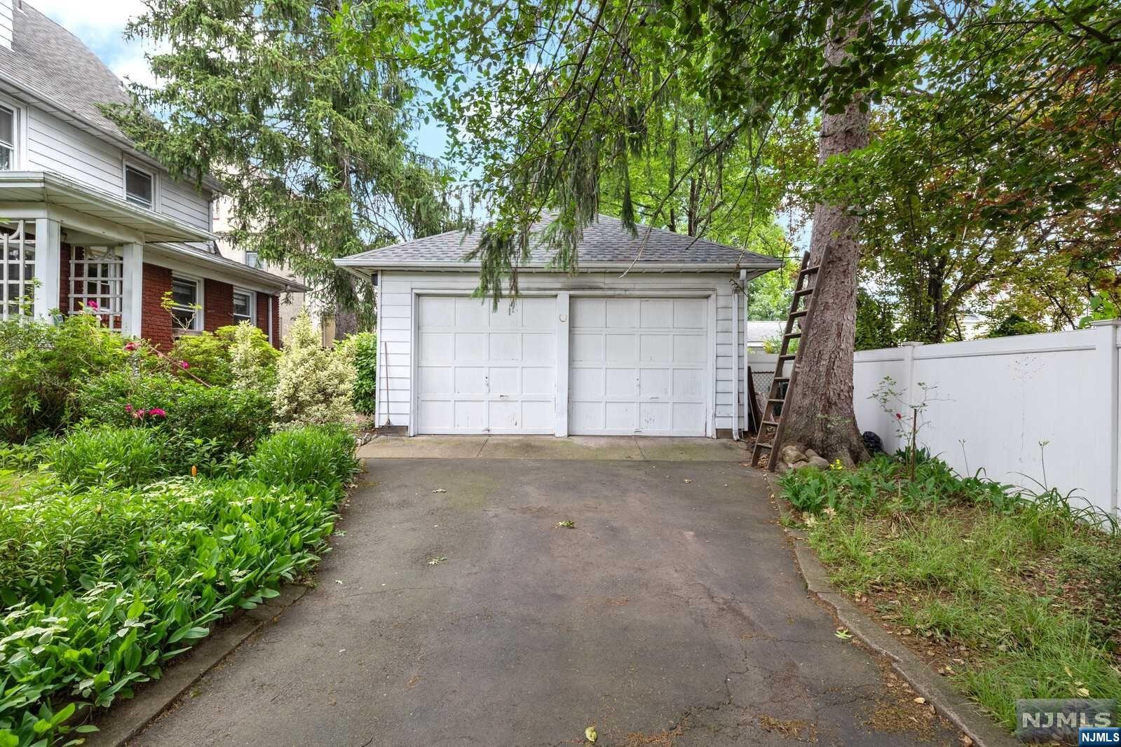 135 Maple Street