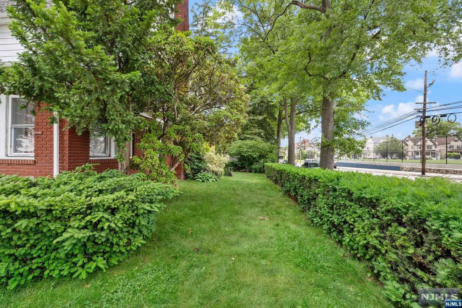 135 Maple Street