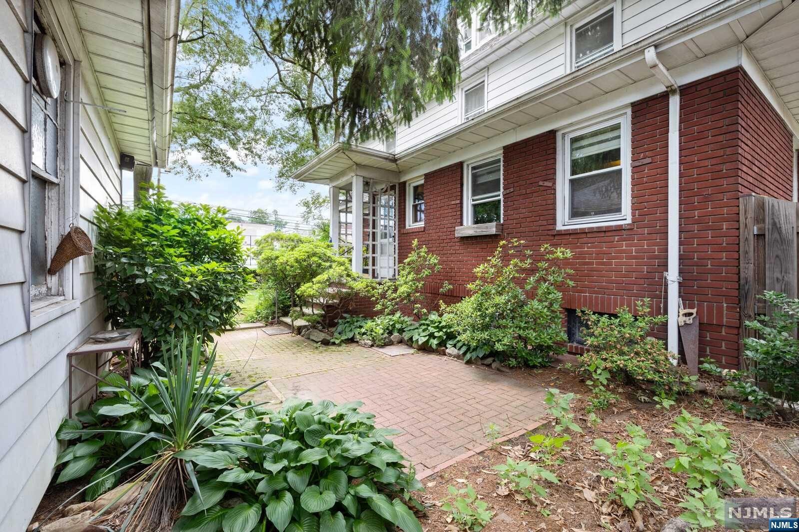 135 Maple Street