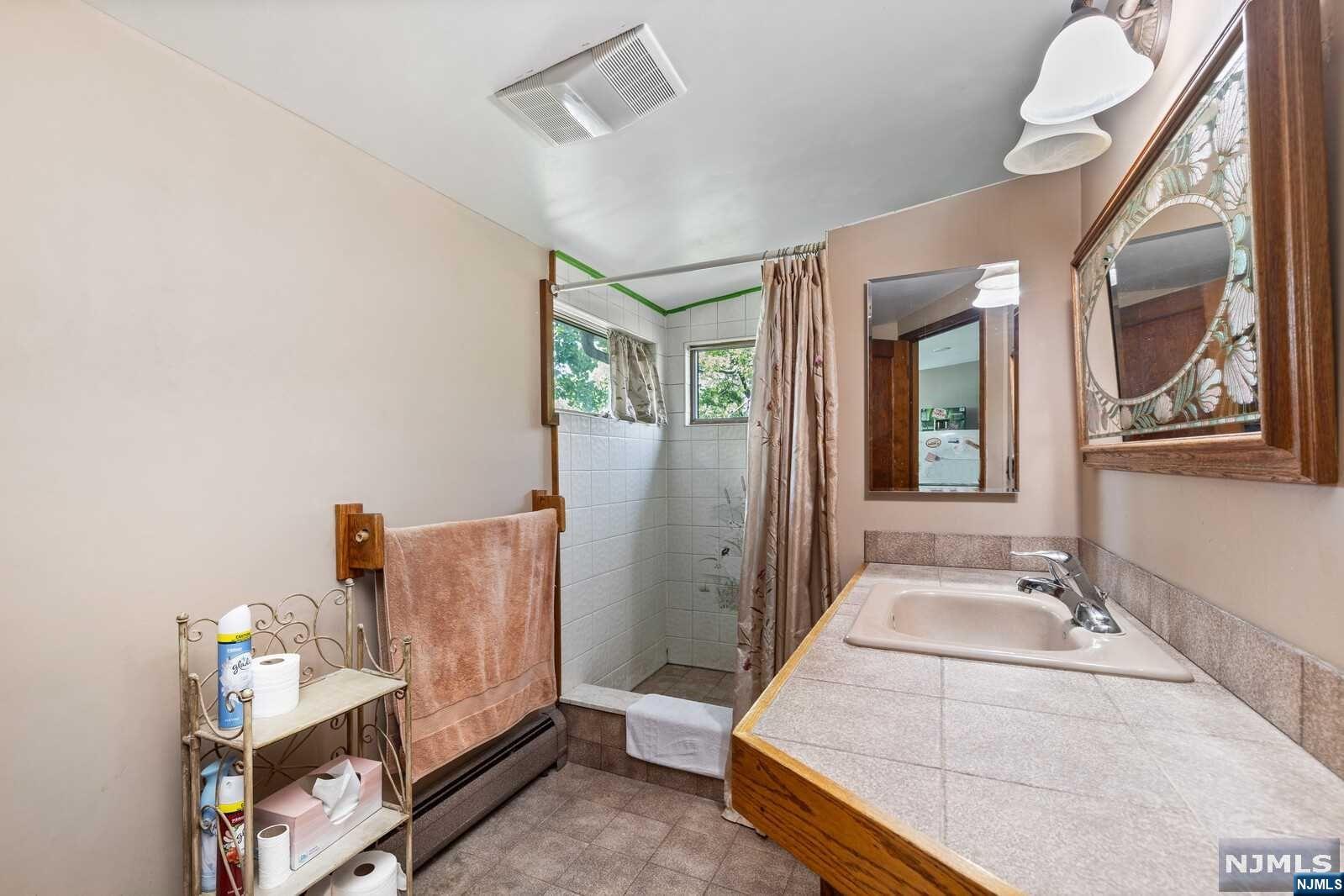 43 Eckel Road