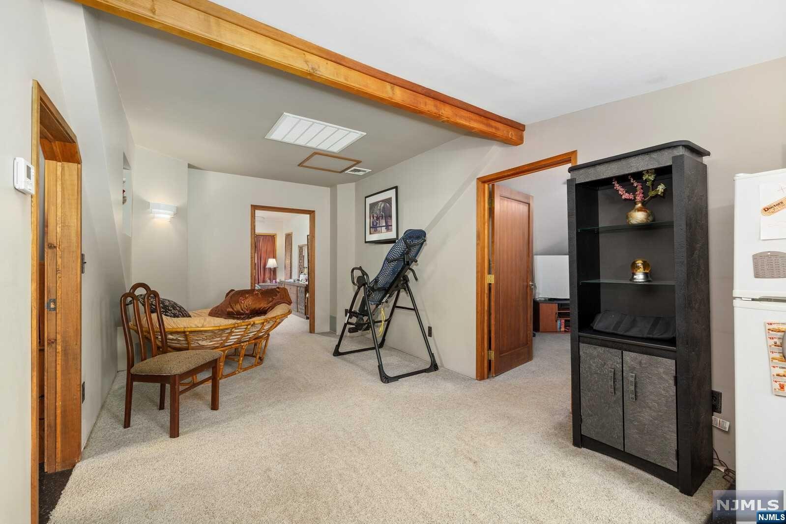 43 Eckel Road