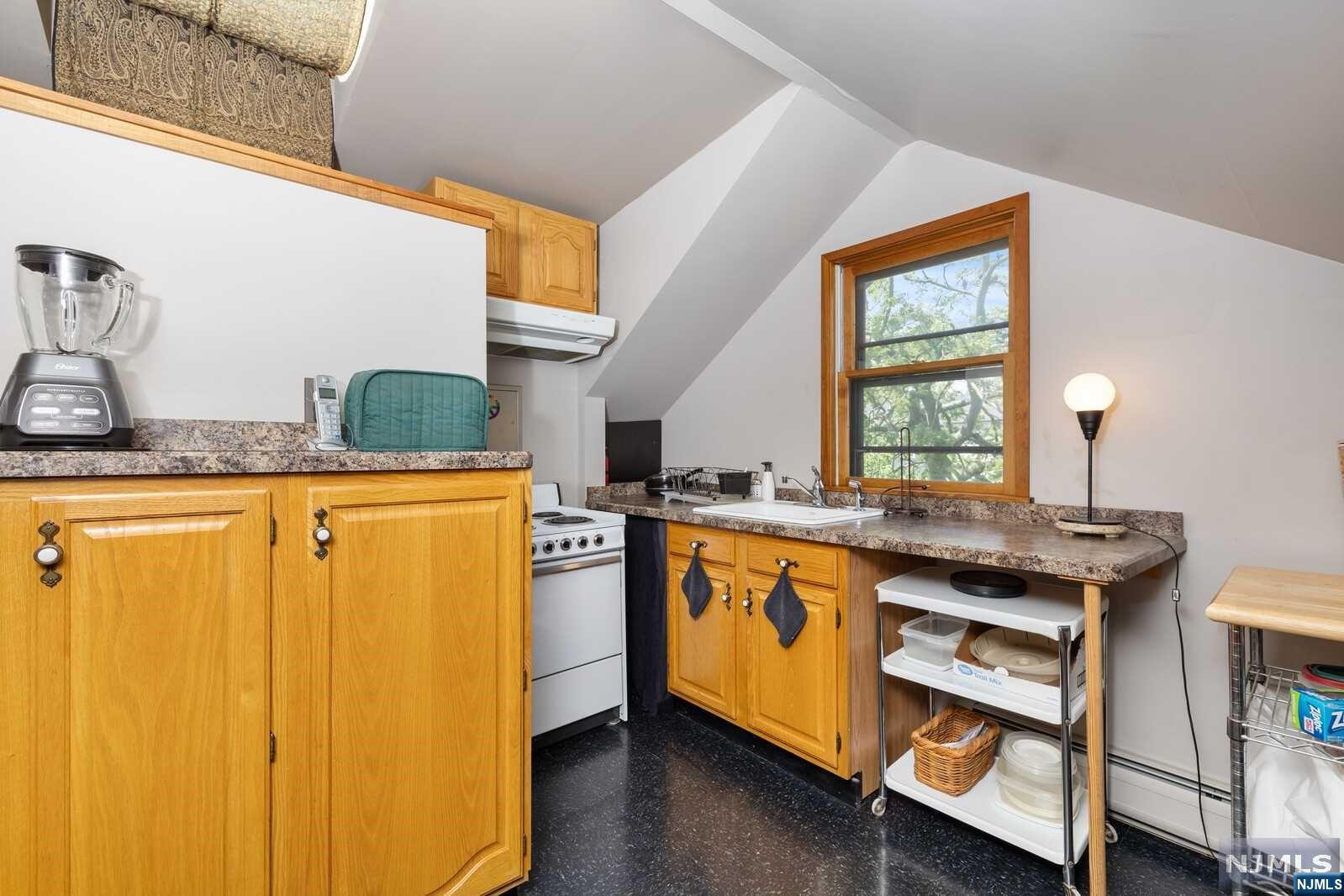 43 Eckel Road