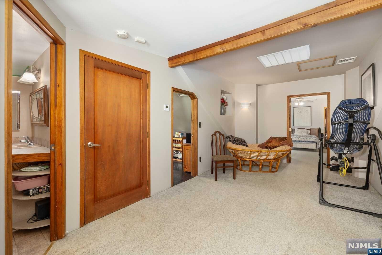 43 Eckel Road