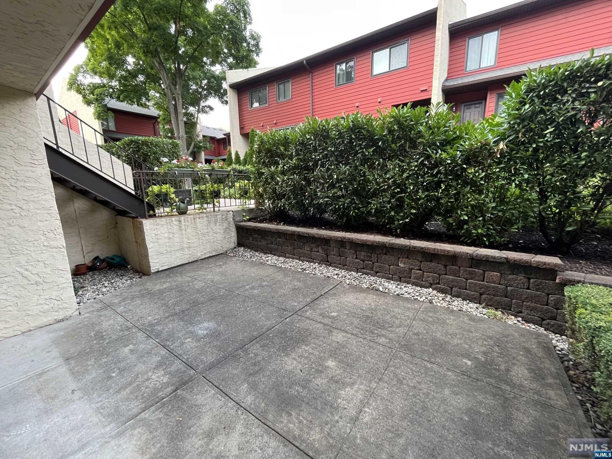 109 River Road