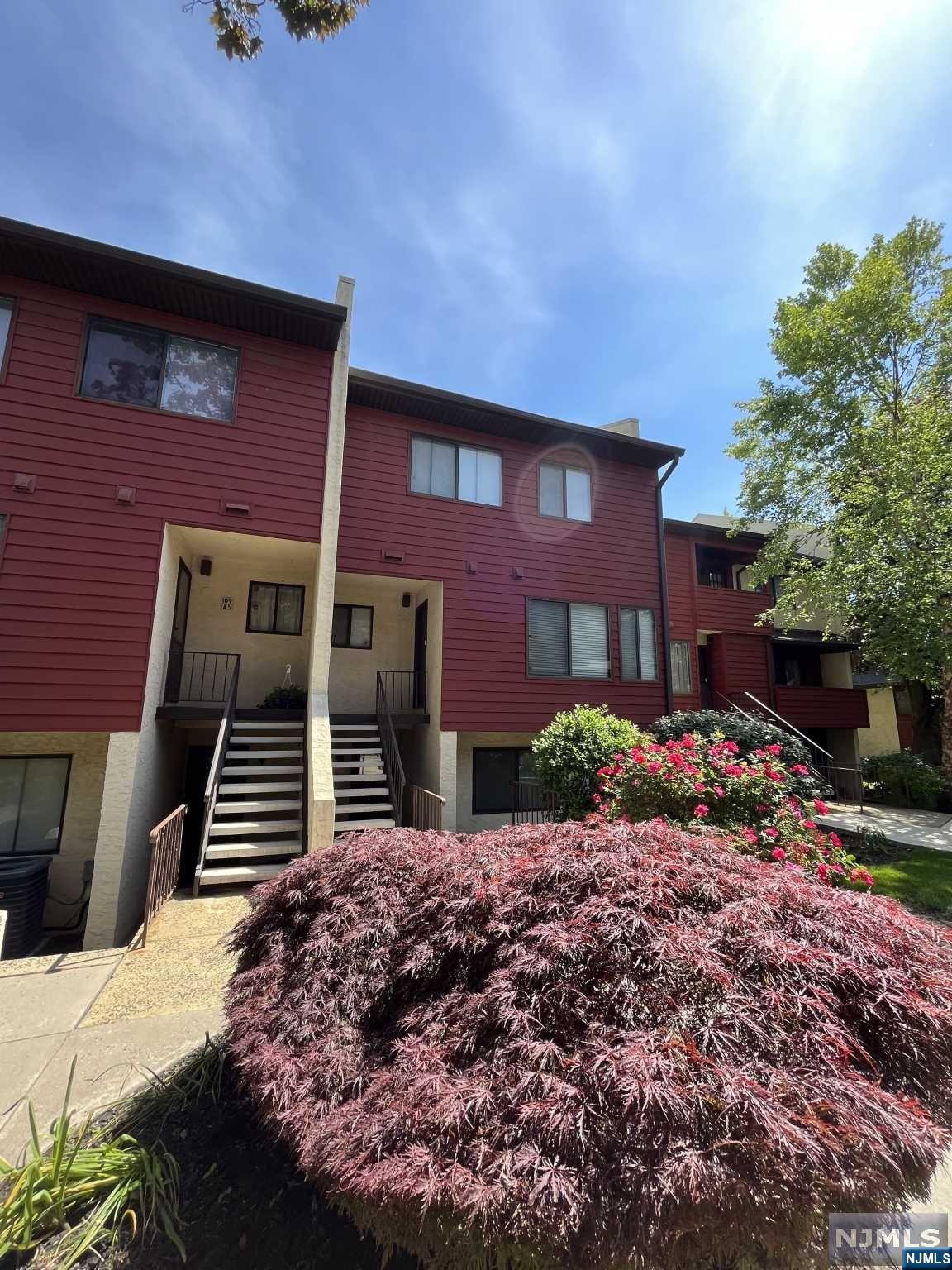 109 River Road