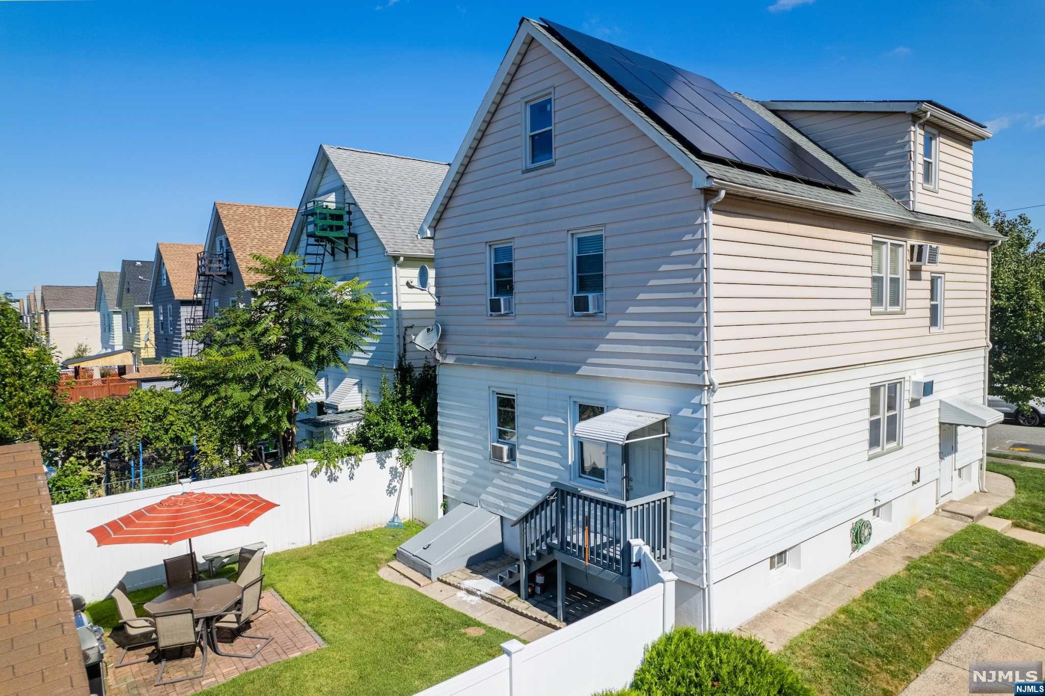 74 Stein Avenue