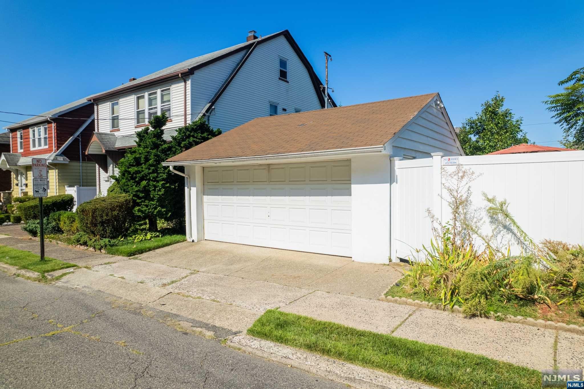 74 Stein Avenue
