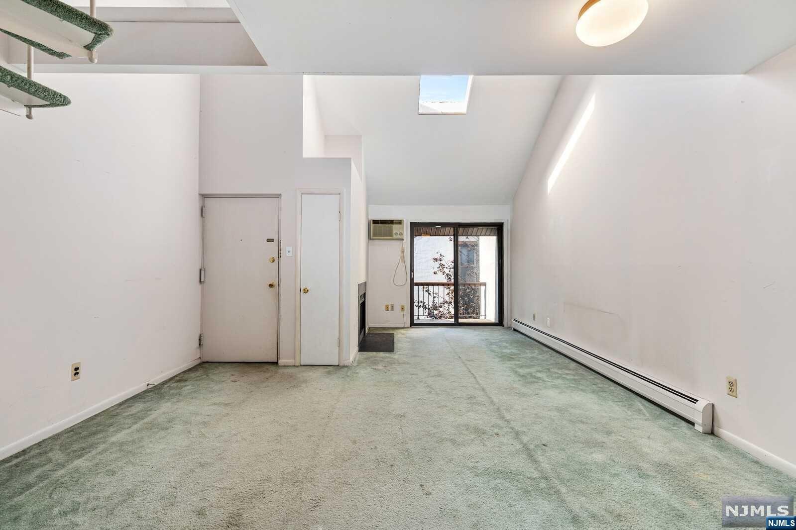 110 West Ridge Mews 110