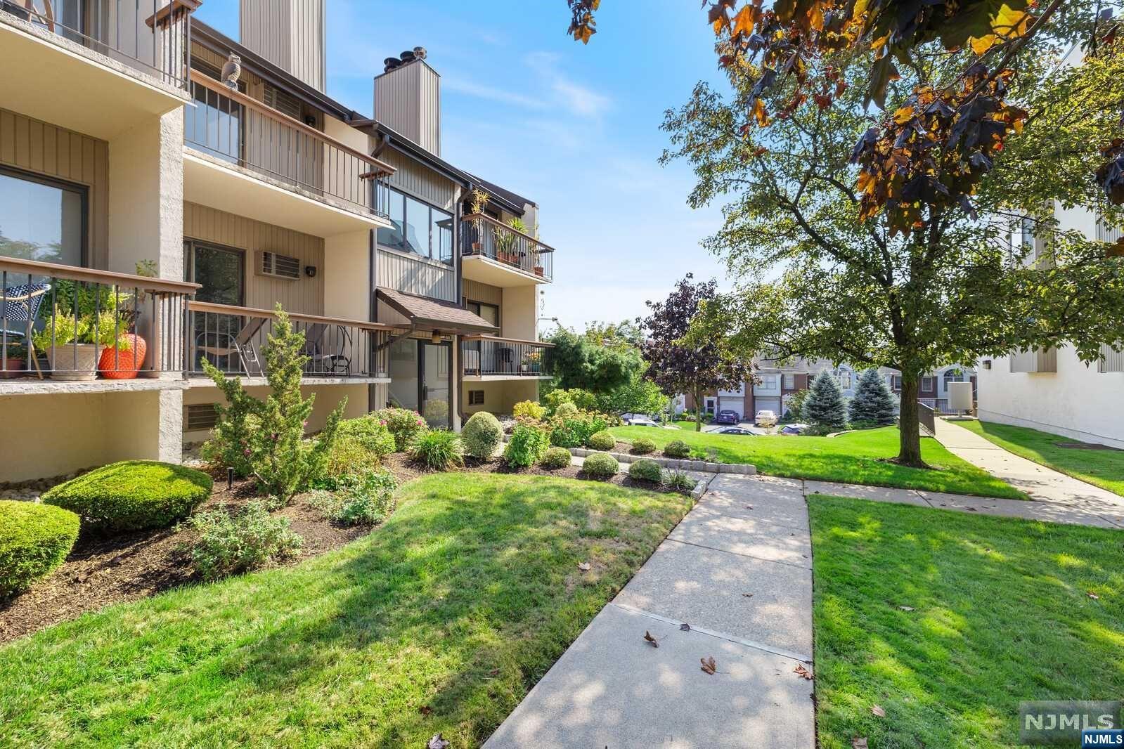 110 West Ridge Mews 110