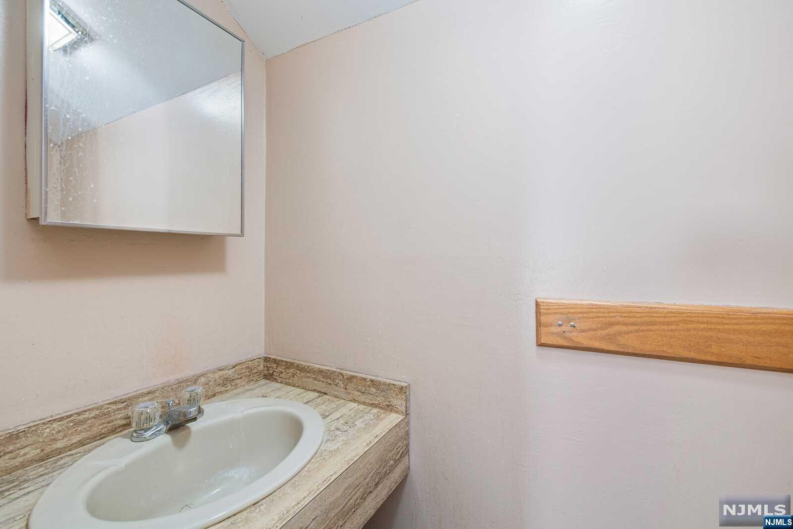 110 West Ridge Mews 110
