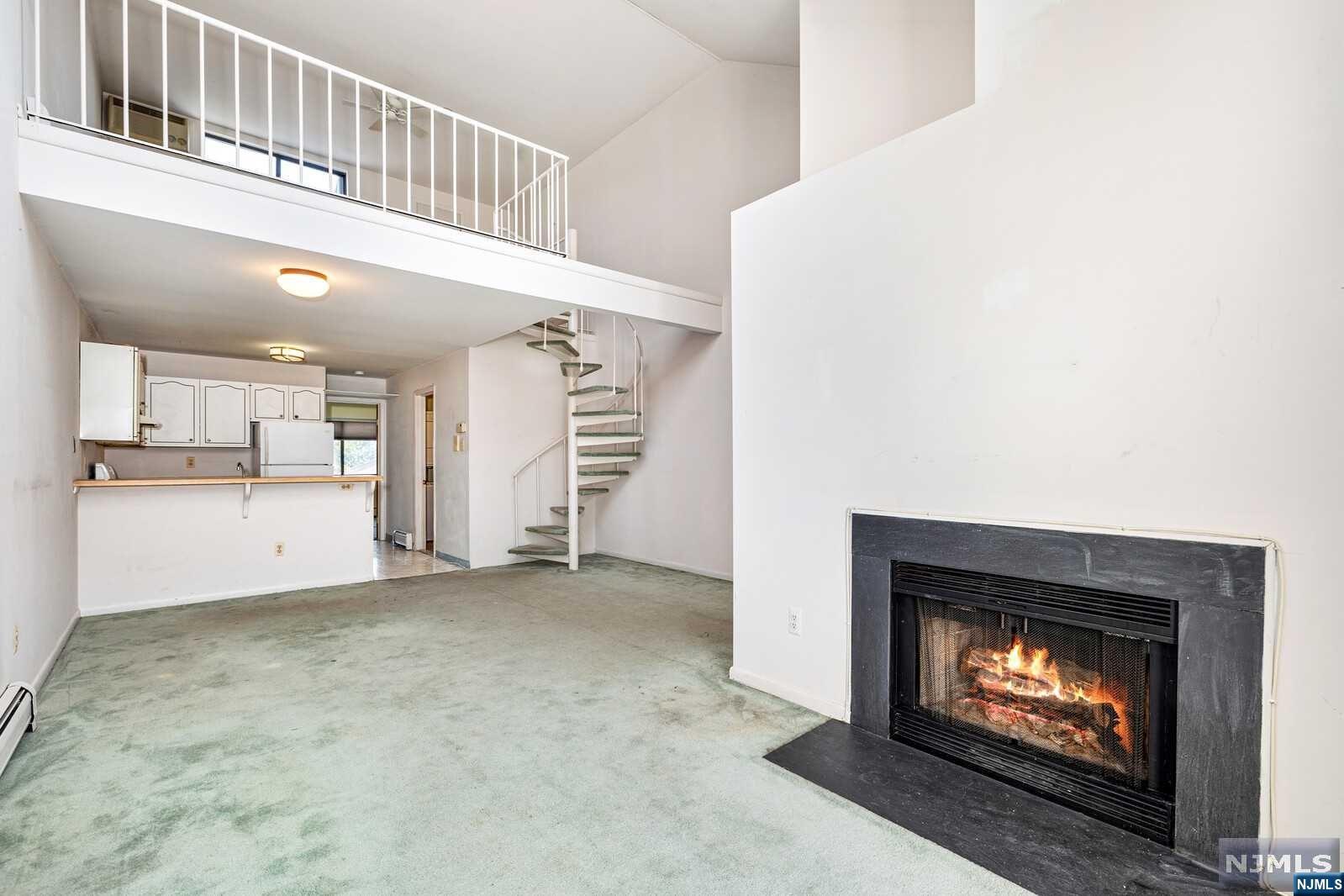110 West Ridge Mews 110