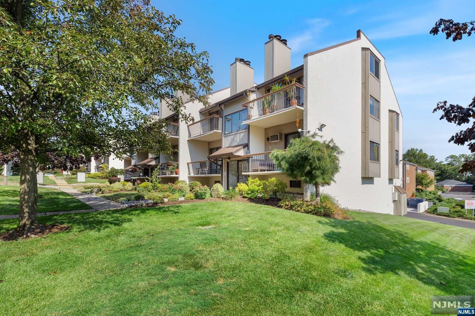 110 West Ridge Mews 110