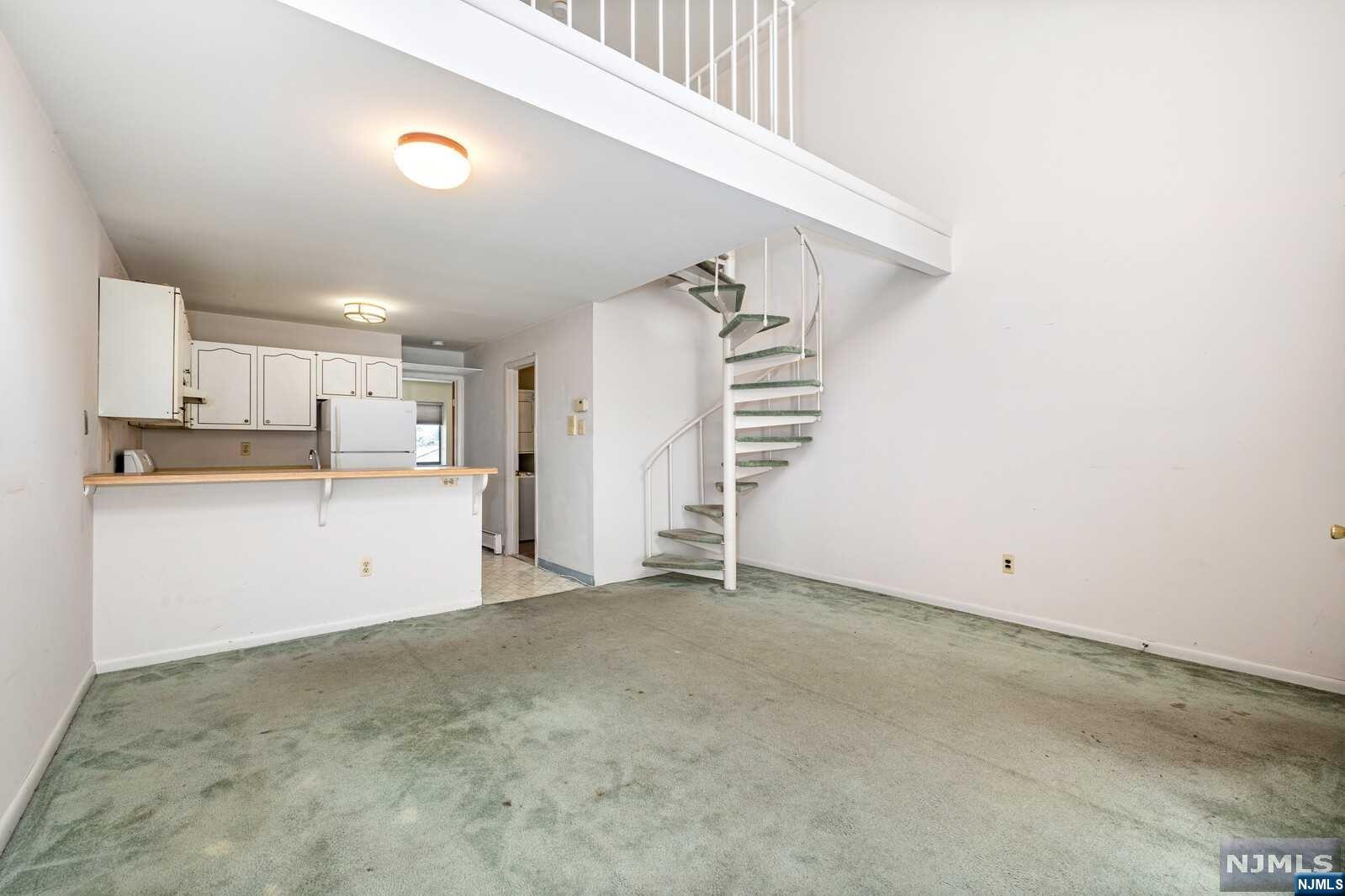 110 West Ridge Mews 110