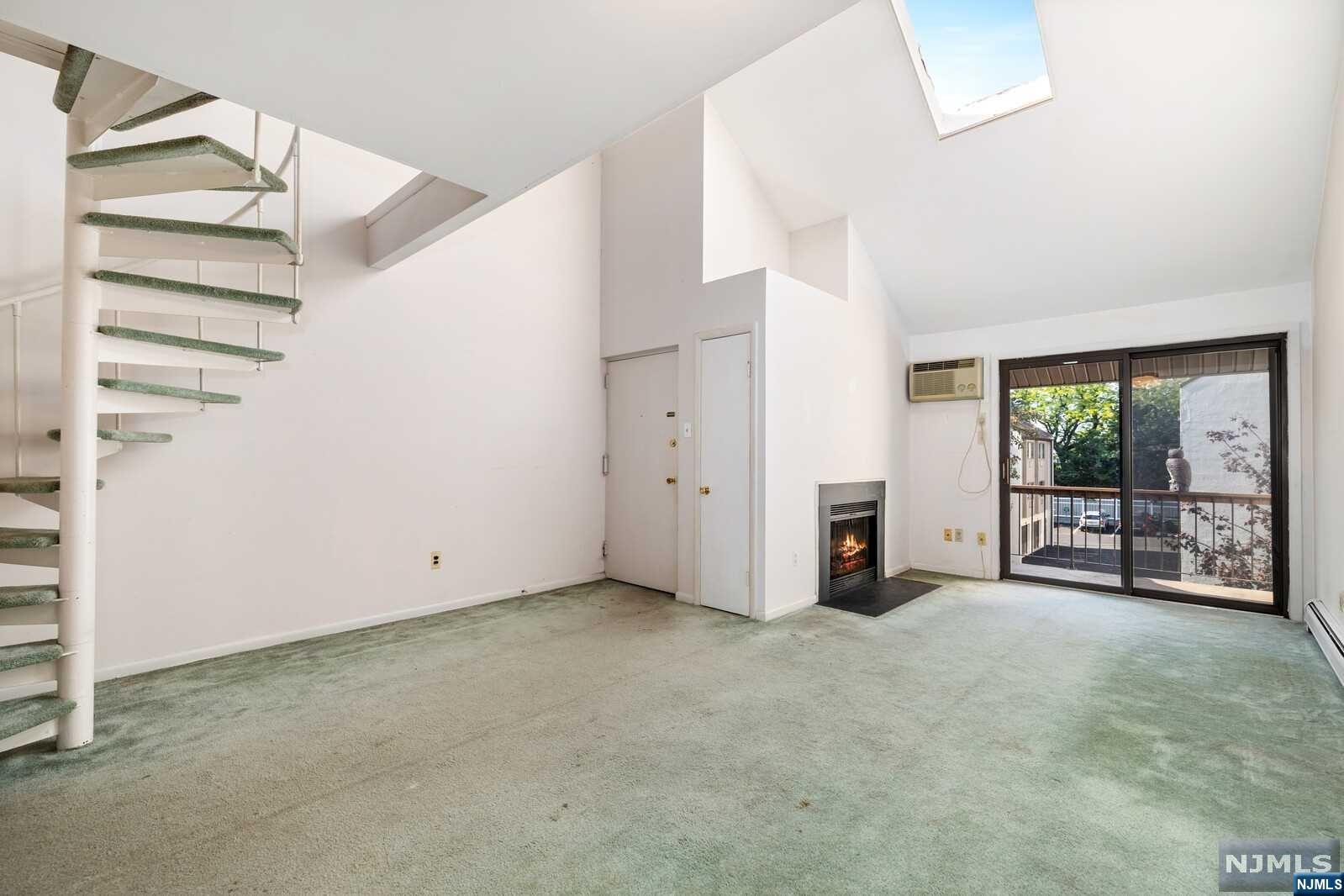 110 West Ridge Mews 110