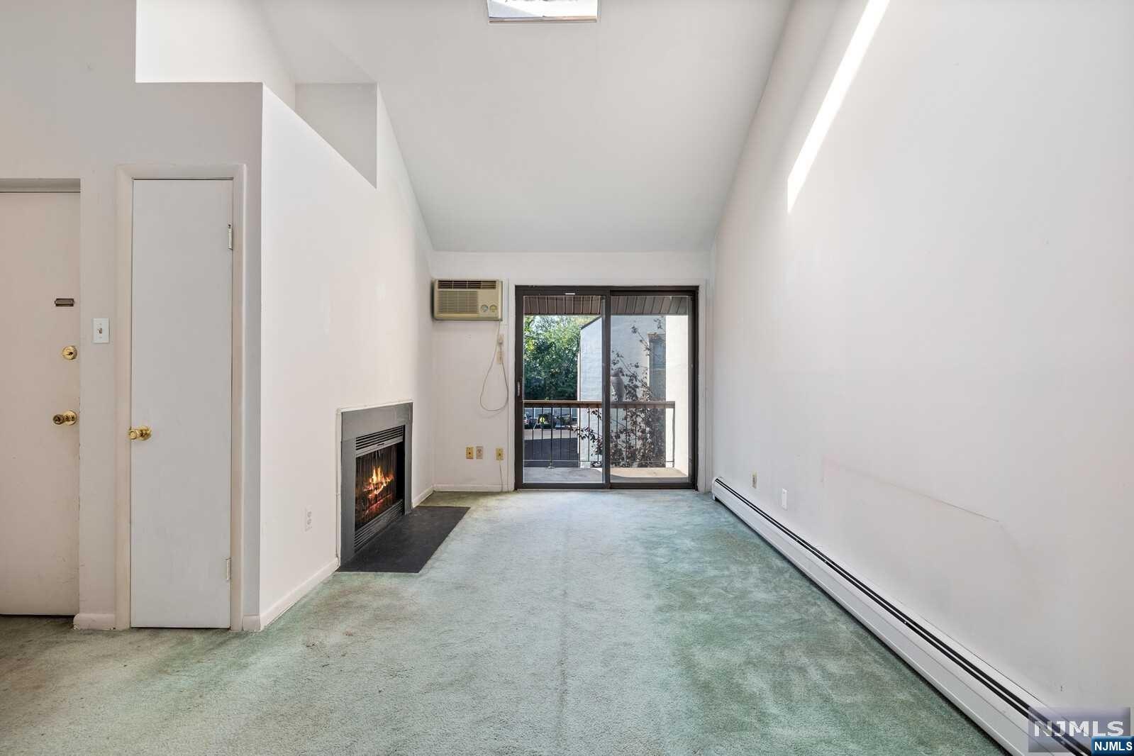 110 West Ridge Mews 110