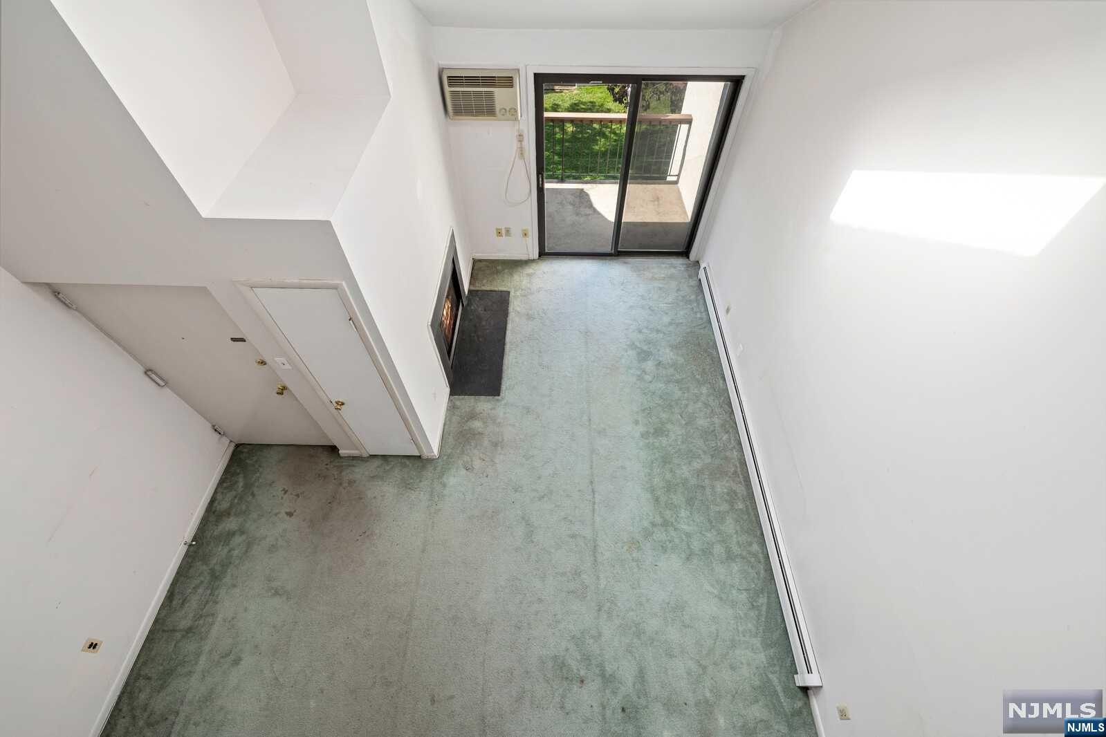 110 West Ridge Mews 110