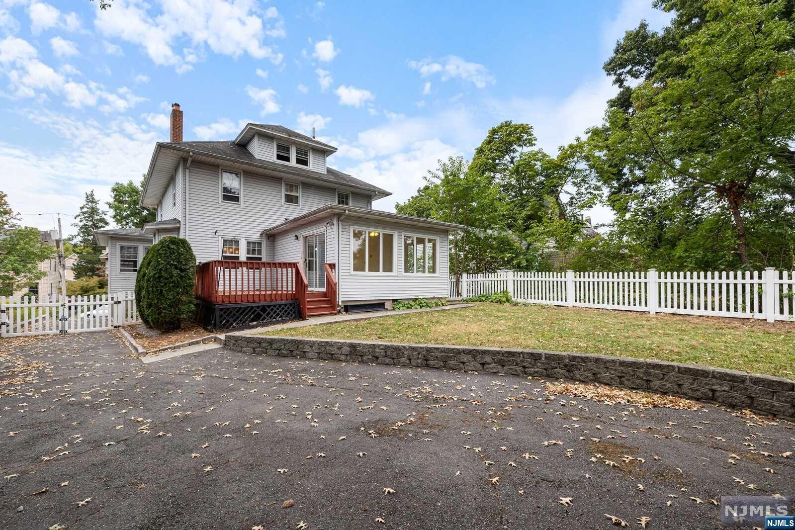 92 Beckwith Place