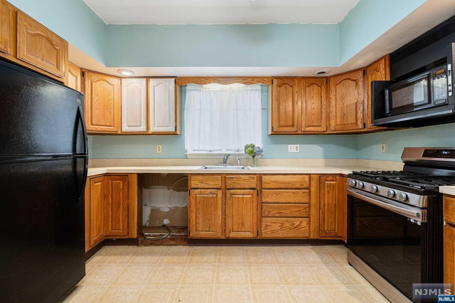 92 Beckwith Place