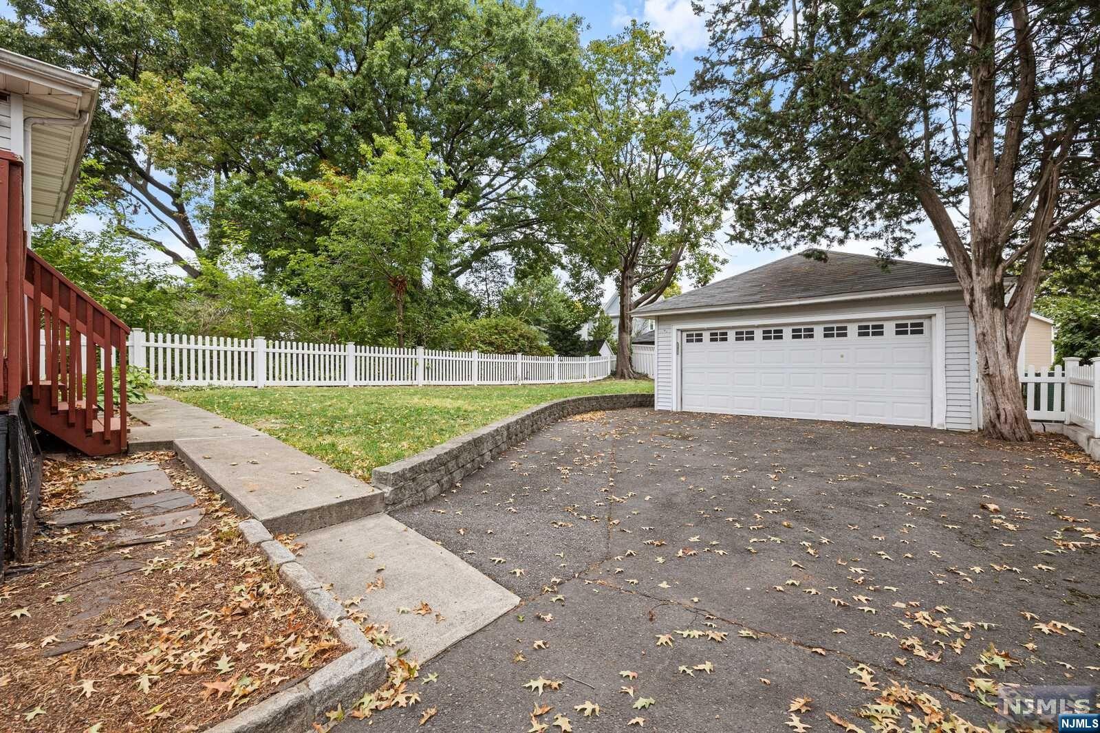 92 Beckwith Place
