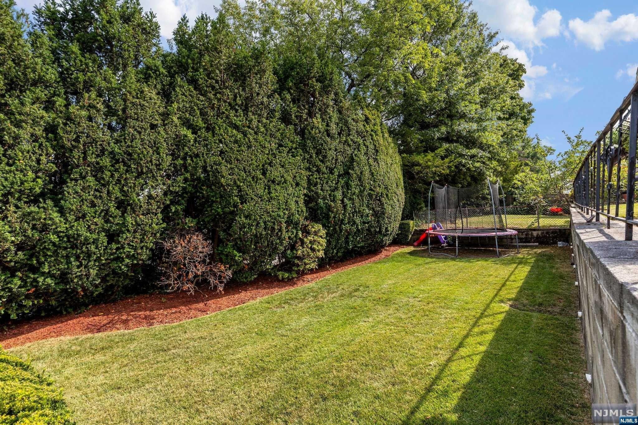 33 Highfield Lane
