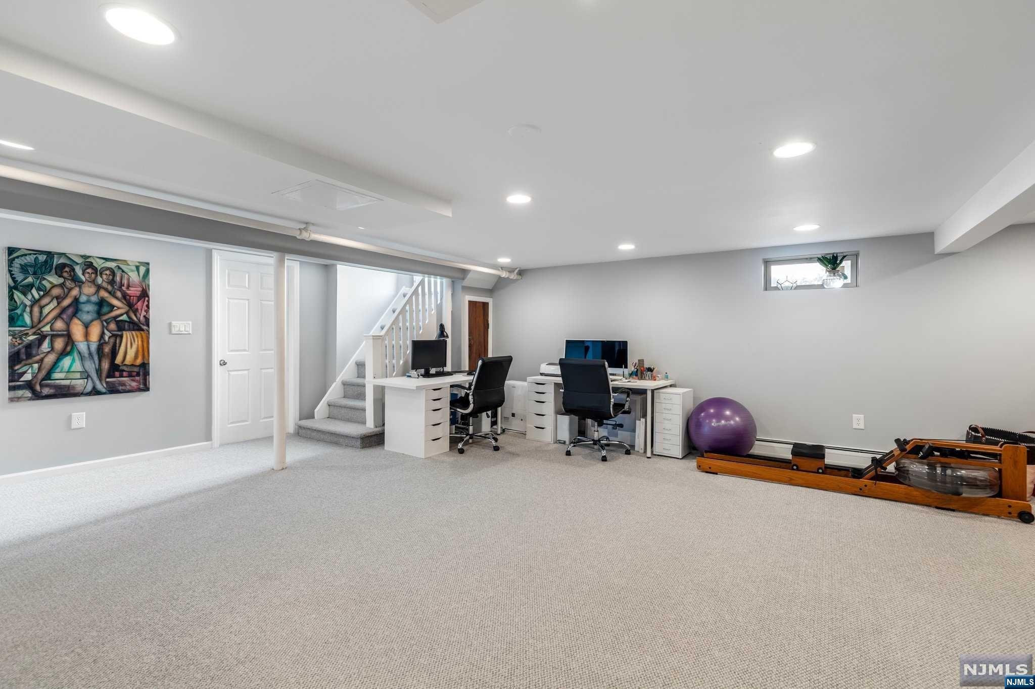 33 Highfield Lane