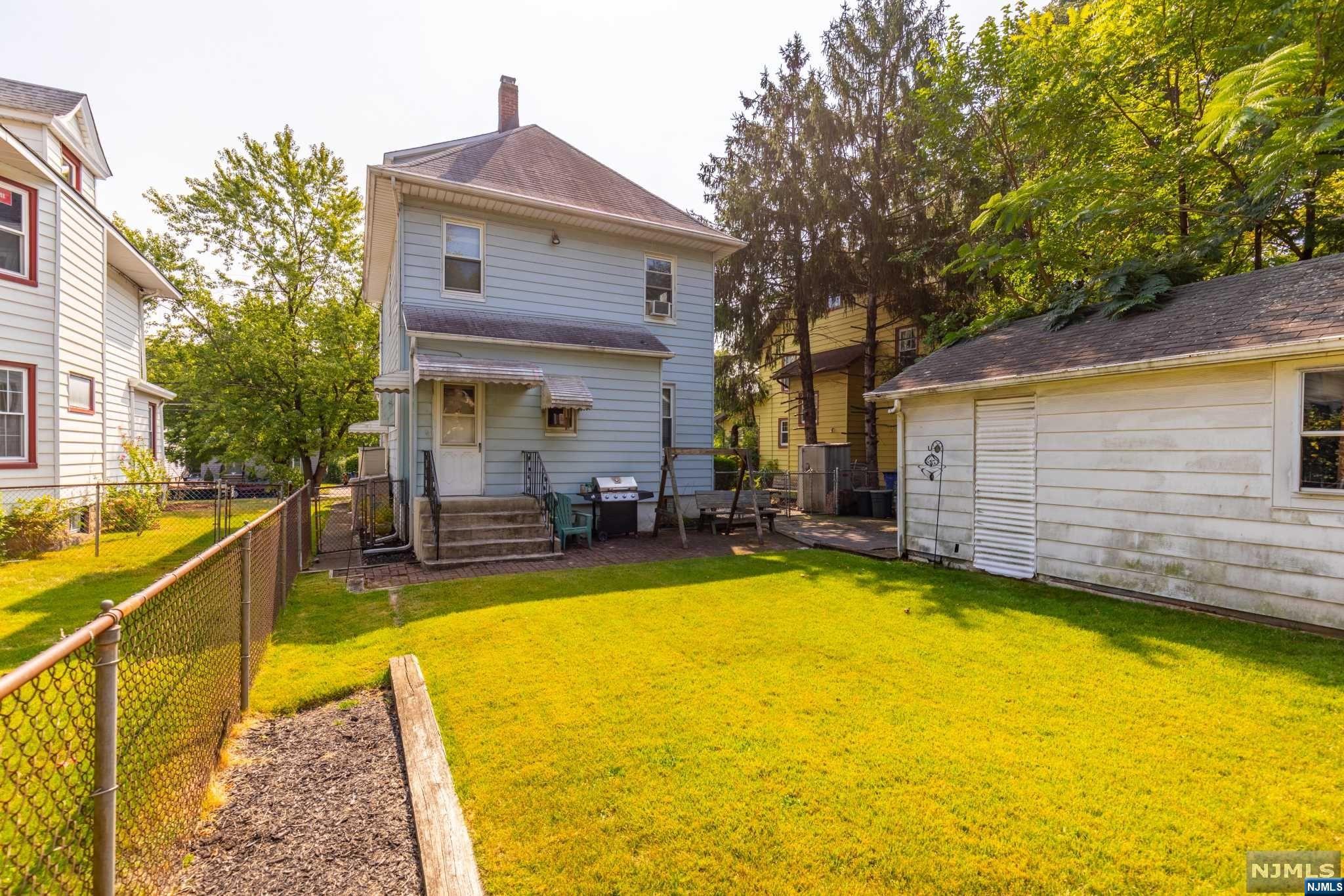 182 Orient Way