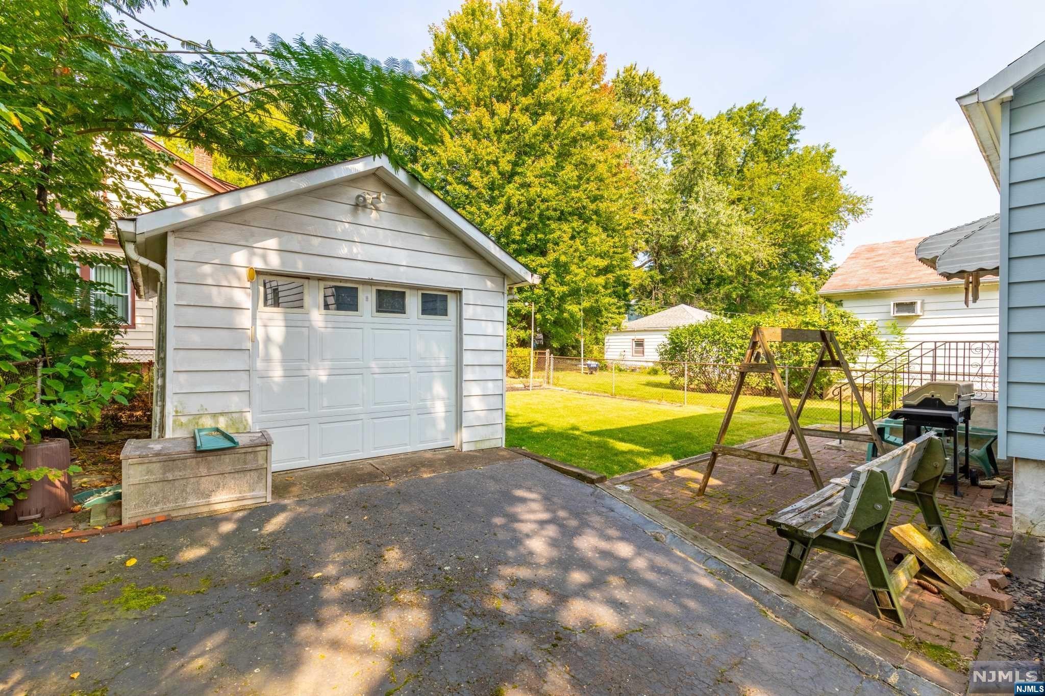 182 Orient Way