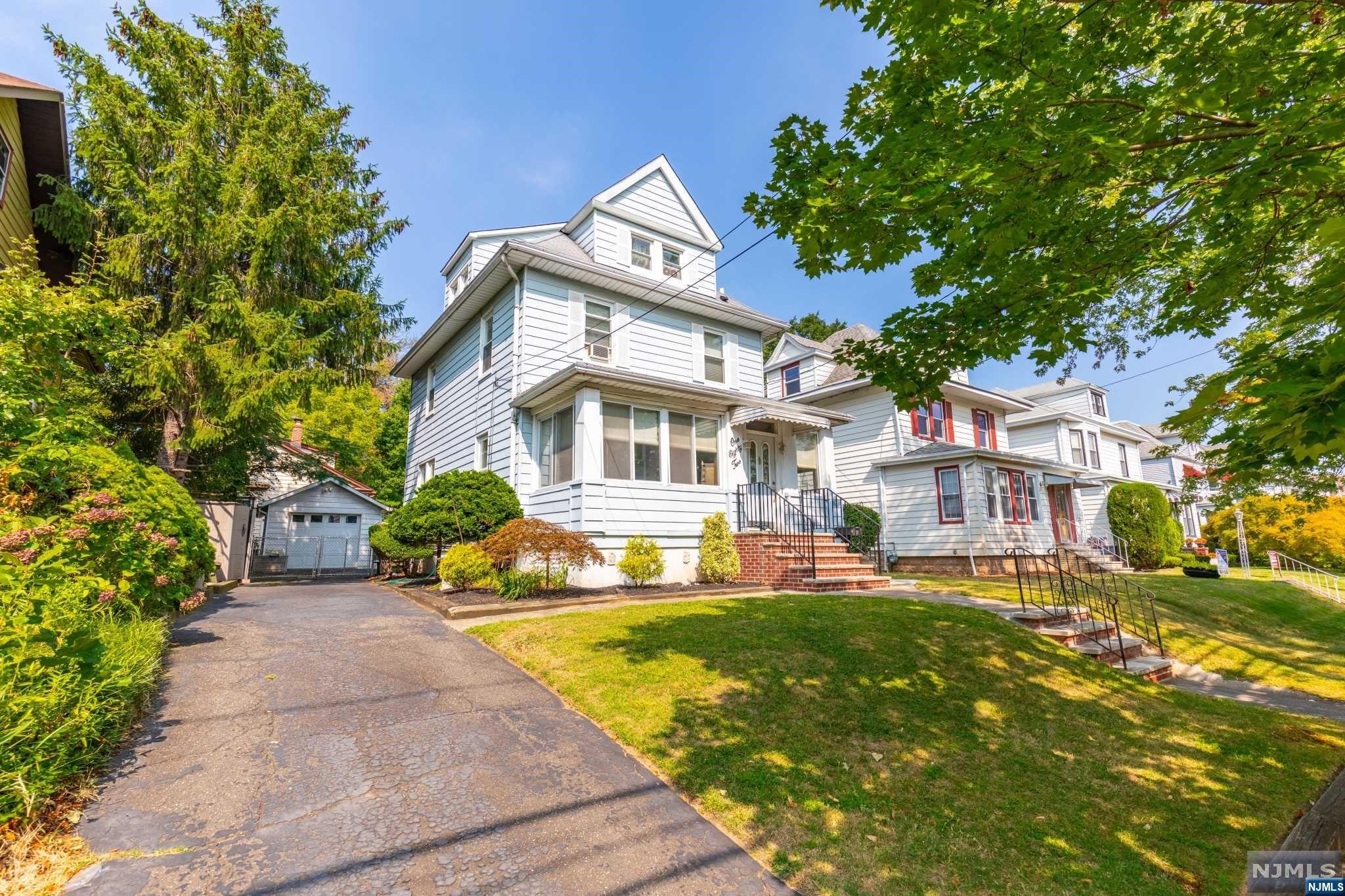 182 Orient Way