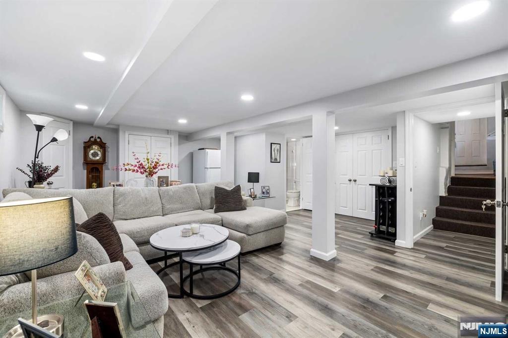 33 Lockwood Drive
