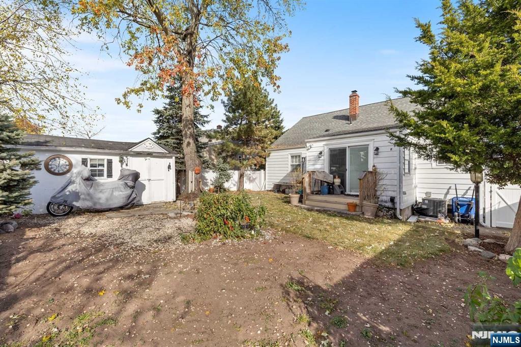 33 Lockwood Drive