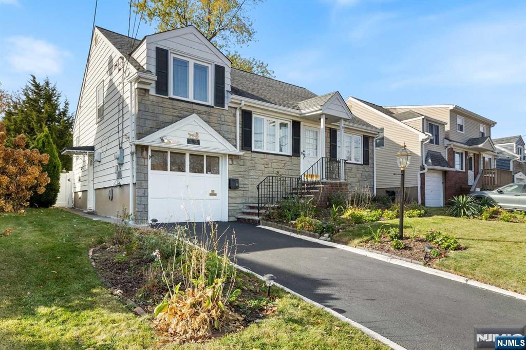33 Lockwood Drive