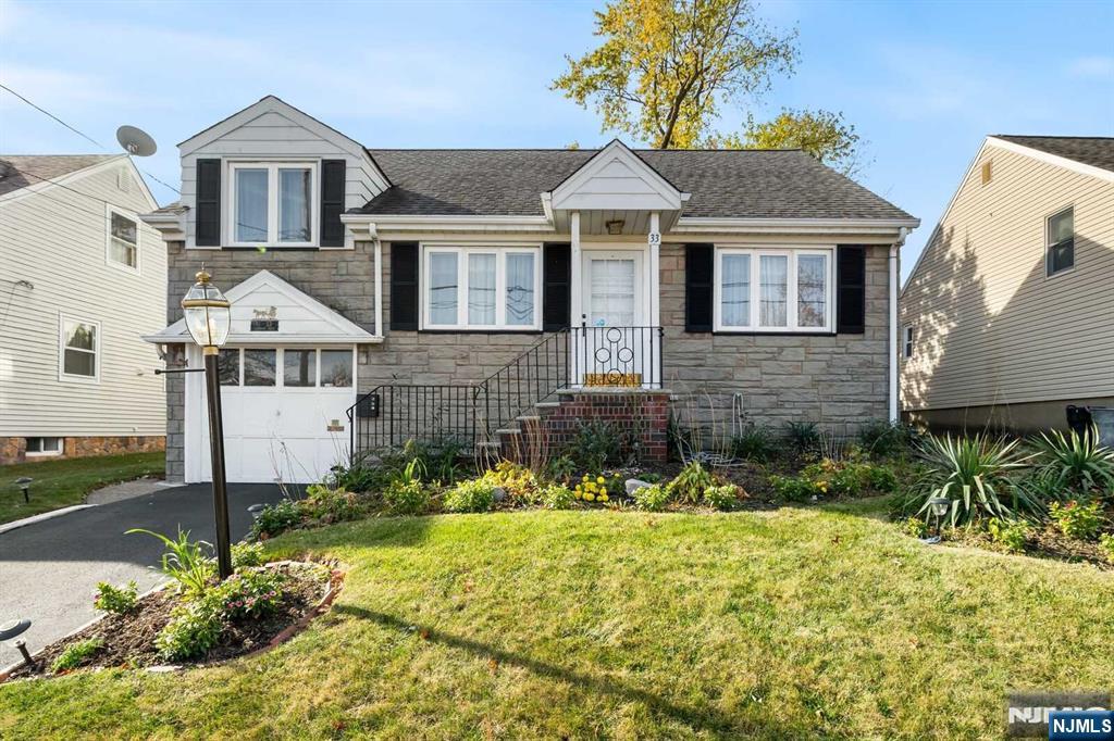 33 Lockwood Drive