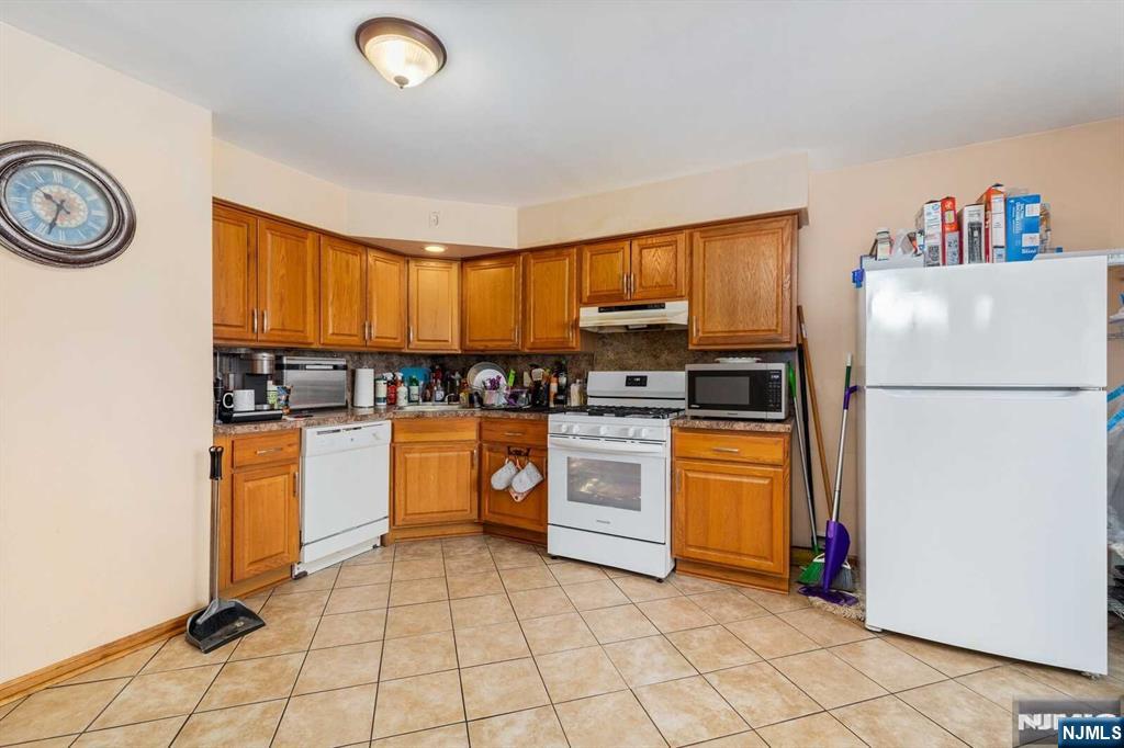 128A Riverside Avenue