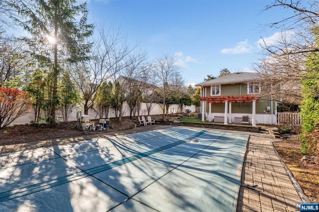 773 White Birch Road