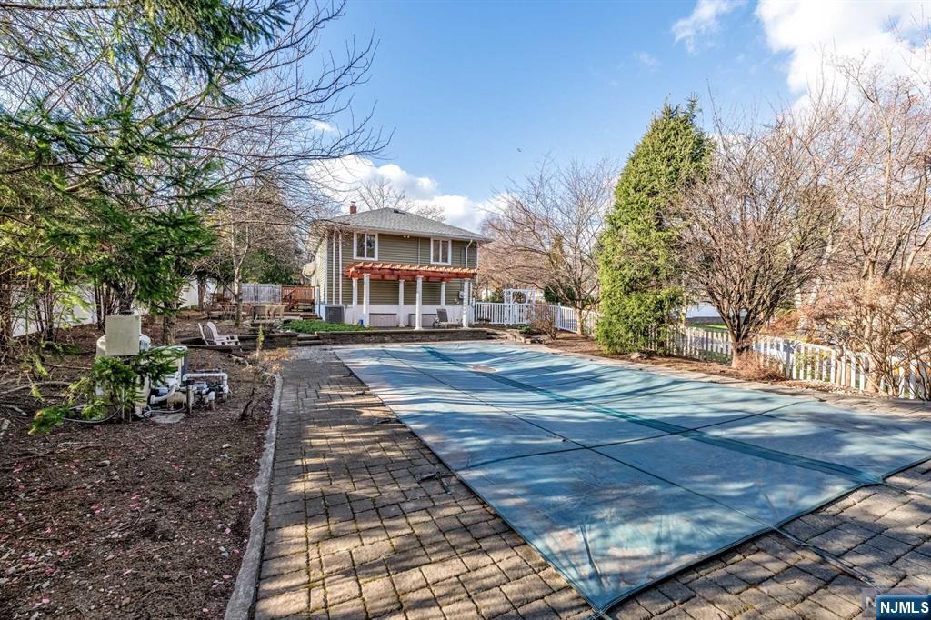 773 White Birch Road