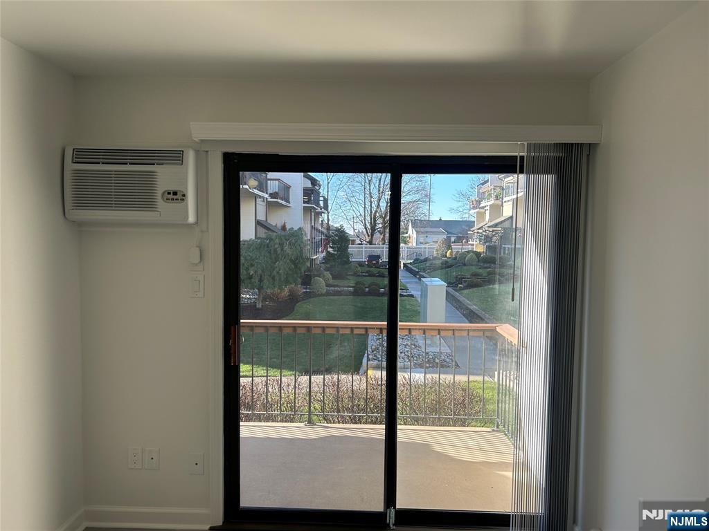 101 West Ridge Mews 101