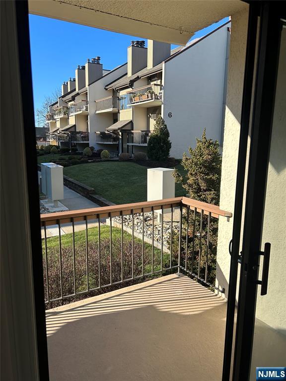 101 West Ridge Mews 101