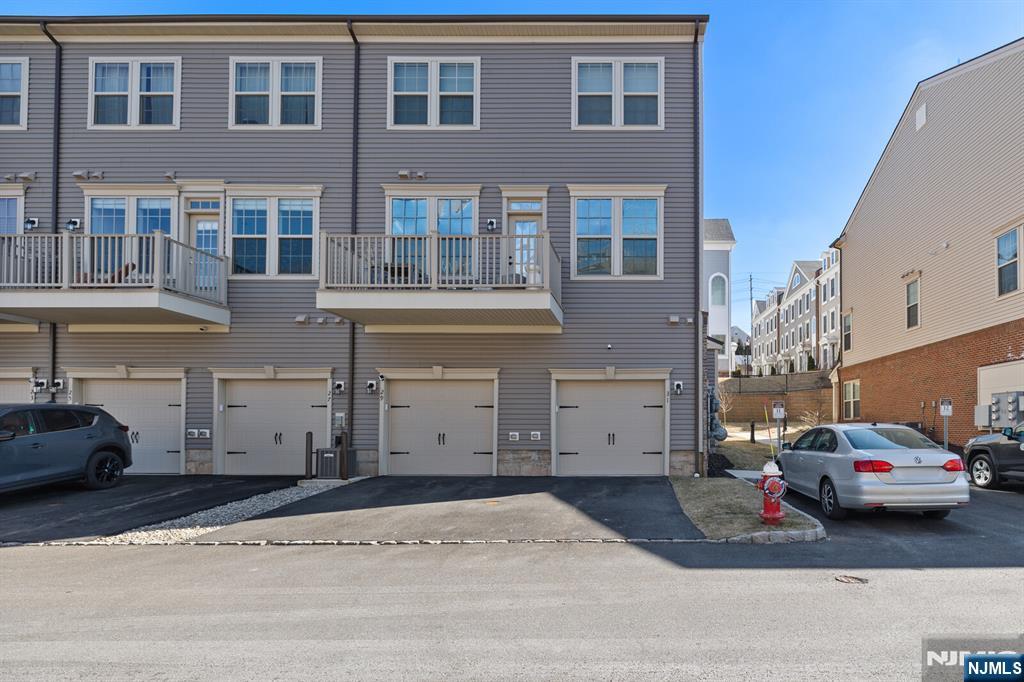 31 Arnold Drive