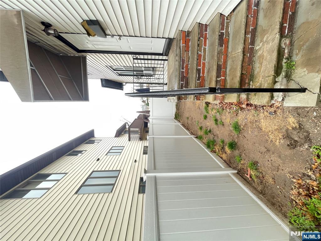 144 Tontine Avenue 2