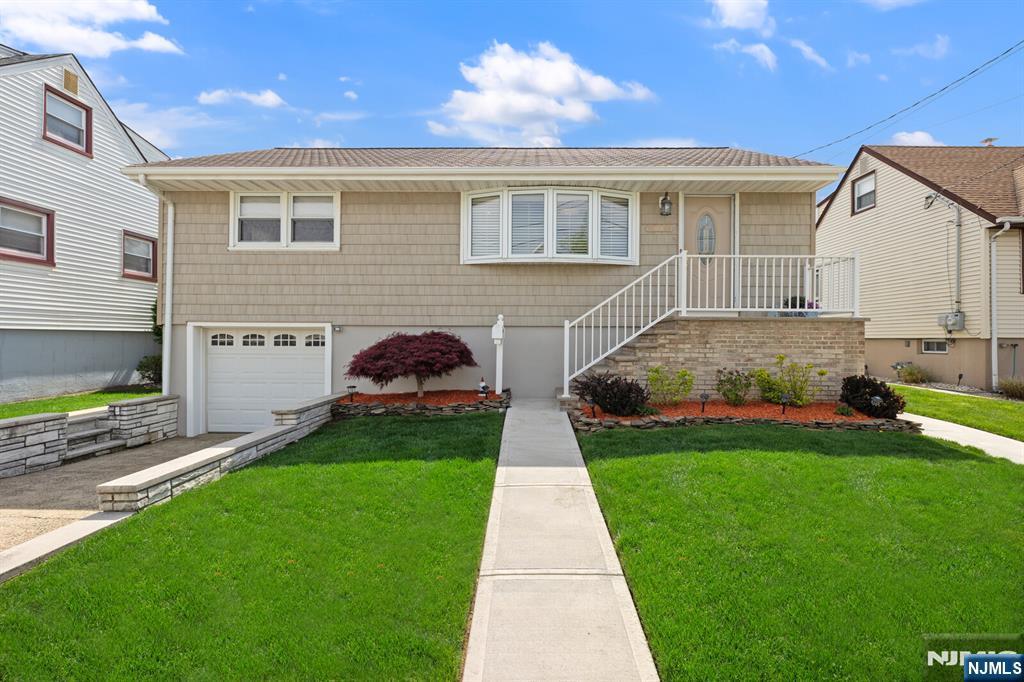 1026 Gillis Place