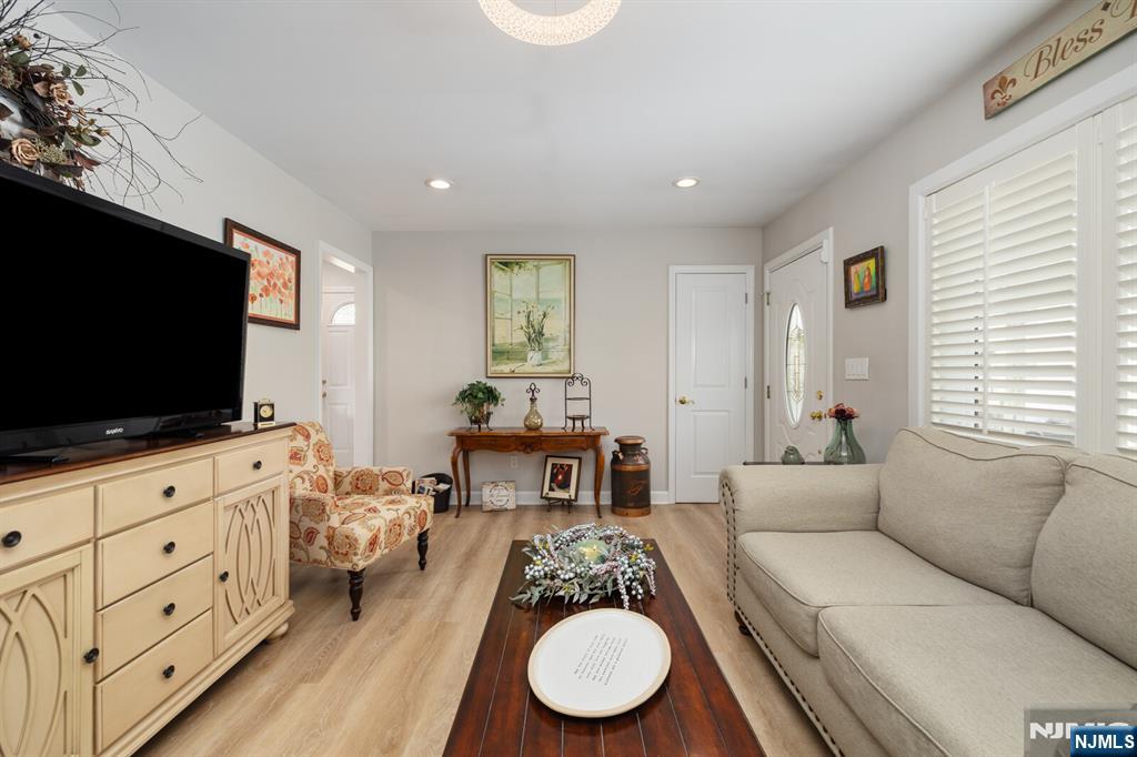 1026 Gillis Place