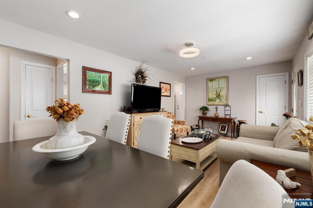 1026 Gillis Place