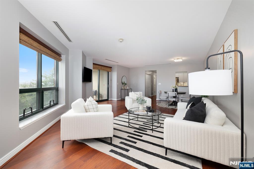 1 Orient Way 501