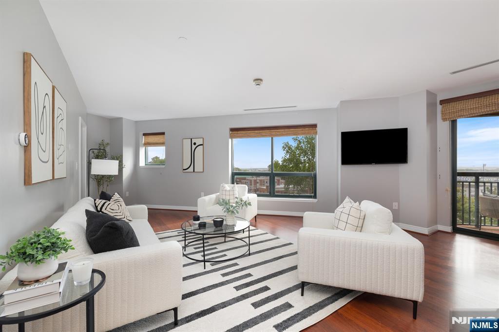 1 Orient Way 501