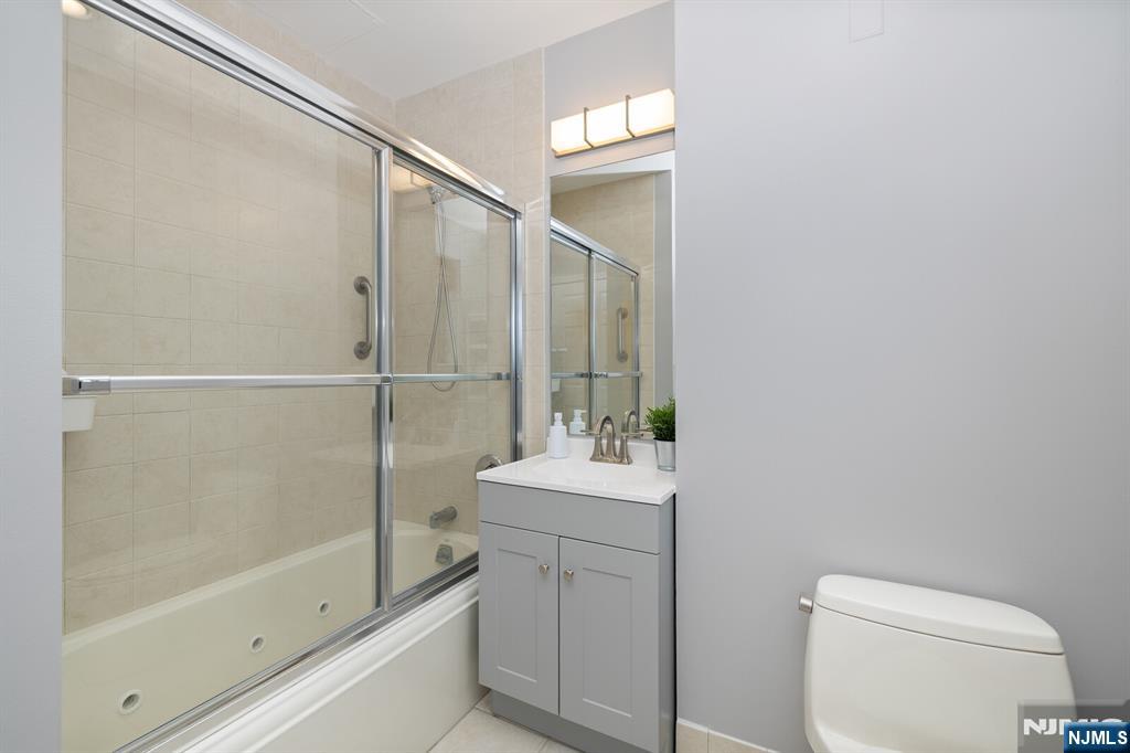 1 Orient Way 501