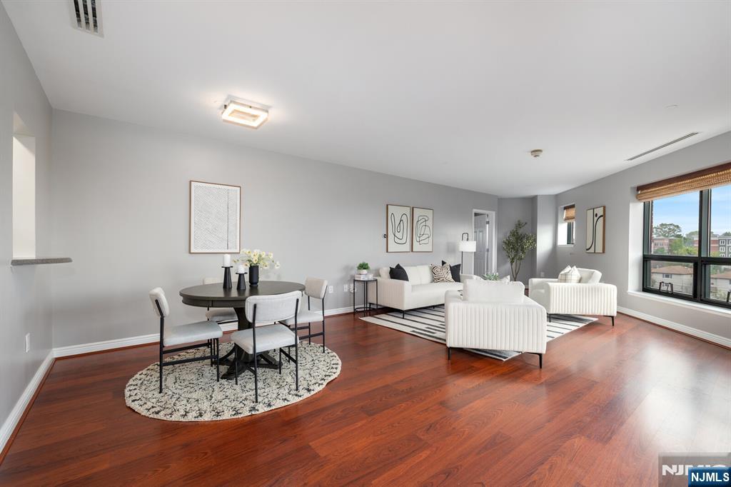 1 Orient Way 501